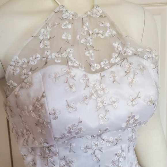 Morilee Wedding Dress SIZE 4 - Picture 13 of 16